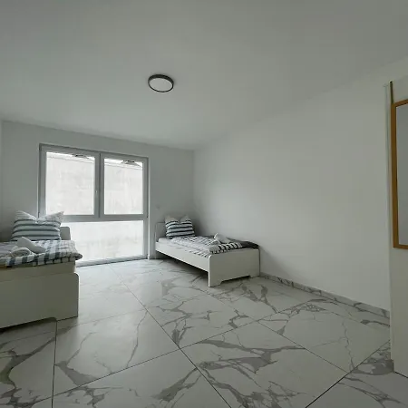 Komfort Trifft Lage Messe Und Κάσελ